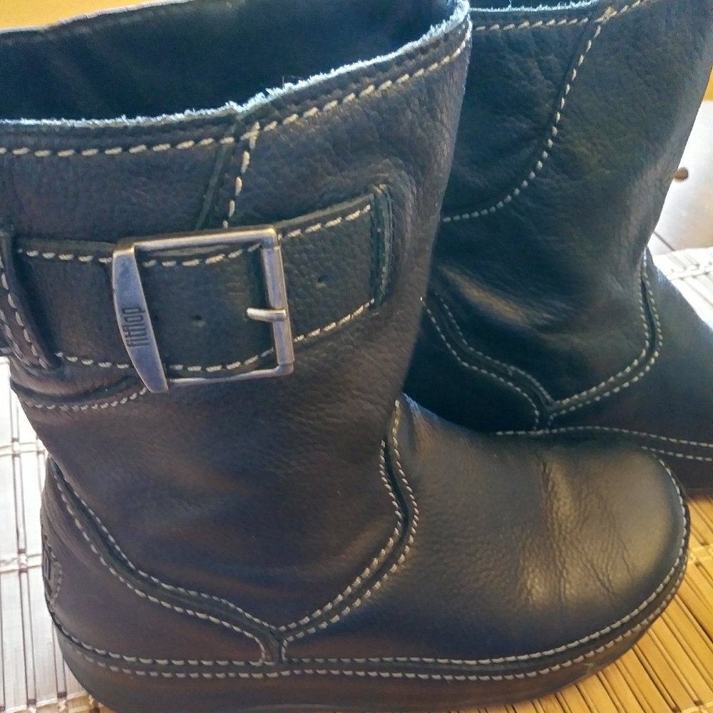 Fitflop women black boots Sz7